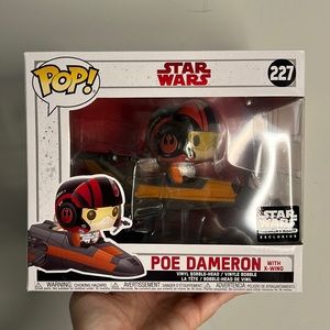 Poe Dameron Funko Pop Vinyl with X-Wing Smugglers Bounty Exclusive NIB